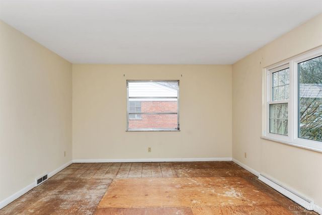 2951 Blue Haven Terrace, Cincinnati, OH 45238