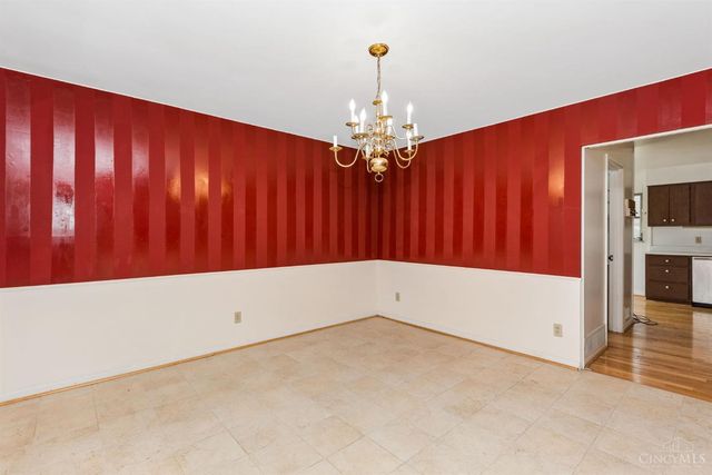 2951 Blue Haven Terrace, Cincinnati, OH 45238