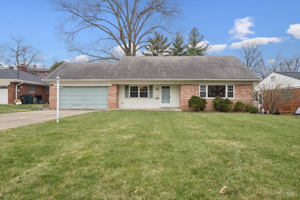 2951 Blue Haven Terrace, Cincinnati, OH 45238