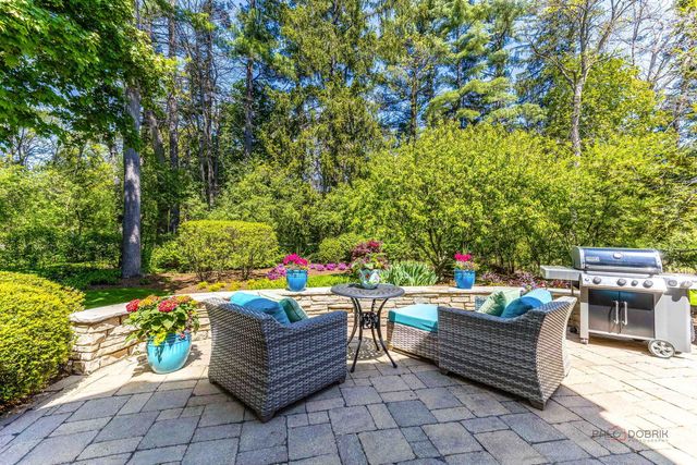 1730 Yale Court, Lake Forest, IL 60045