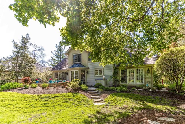 1730 Yale Court, Lake Forest, IL 60045