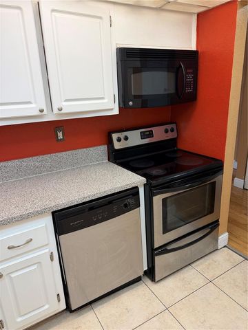 1805 Sans Souci Blvd 413, North Miami, FL 33181