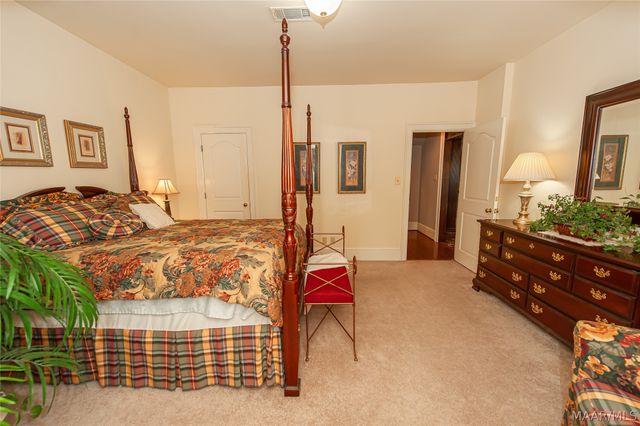 8048 Westchester Place, Montgomery, AL 36117