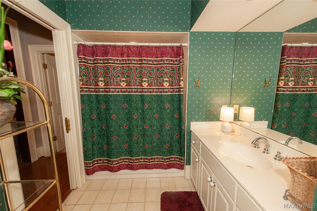 8048 Westchester Place, Montgomery, AL 36117
