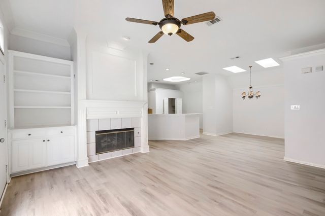 8622 Forest Glen Drive, Irving, TX 75063