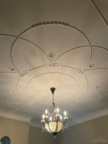 445 Ludlow Avenue, Cincinnati, OH 45220