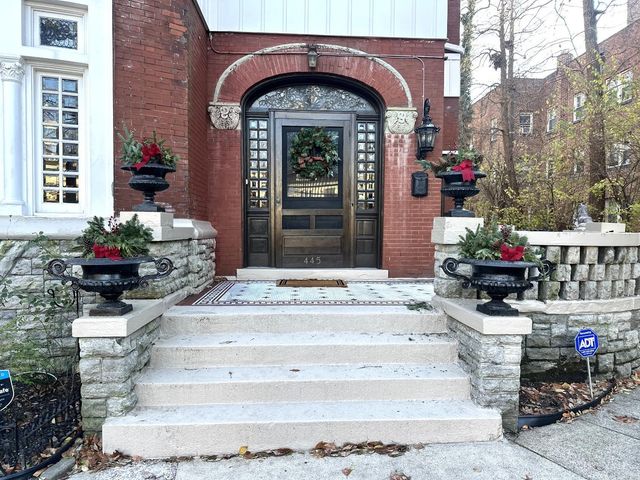 445 Ludlow Avenue, Cincinnati, OH 45220