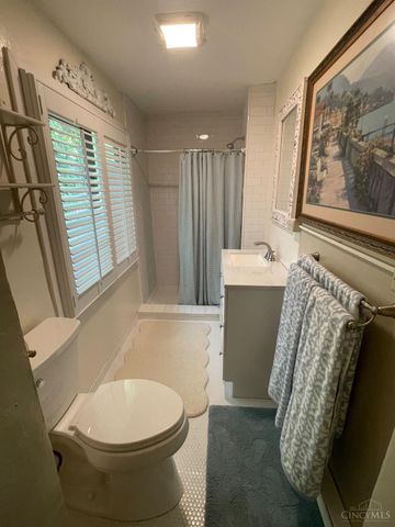 445 Ludlow Avenue, Cincinnati, OH 45220