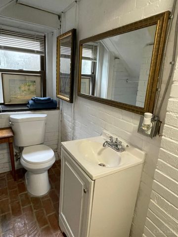 445 Ludlow Avenue, Cincinnati, OH 45220