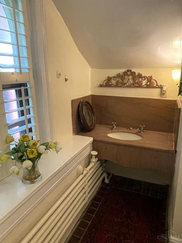 445 Ludlow Avenue, Cincinnati, OH 45220