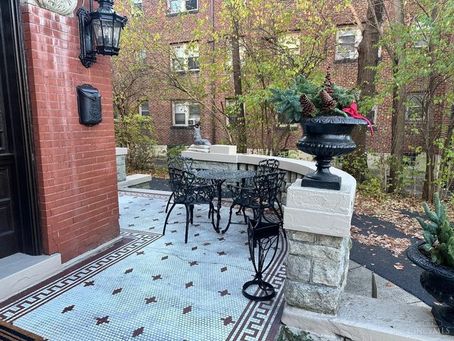 445 Ludlow Avenue, Cincinnati, OH 45220