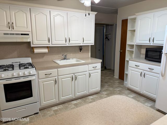 23 A Cardinal Street, Manchester, NJ 08759