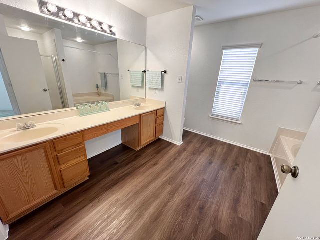 11712 Paddlebrook, San Antonio, TX 78253