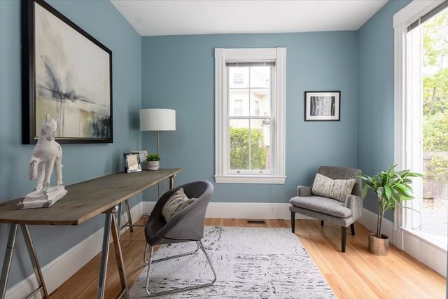 16 Abbott Street, Wellesley, MA 02482