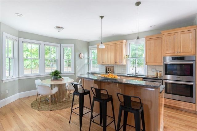 16 Abbott Street, Wellesley, MA 02482
