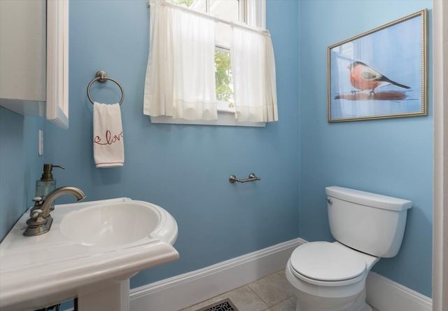 16 Abbott Street, Wellesley, MA 02482