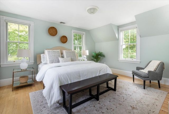 16 Abbott Street, Wellesley, MA 02482
