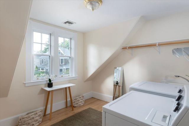 16 Abbott Street, Wellesley, MA 02482