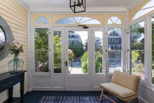 16 Abbott Street, Wellesley, MA 02482