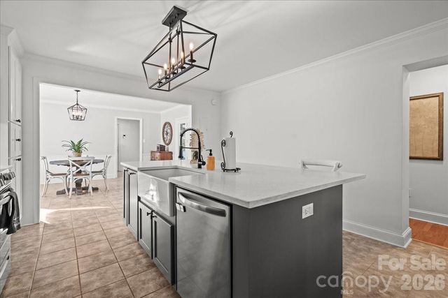 313 W Pigg Street, Pageland, SC 29728