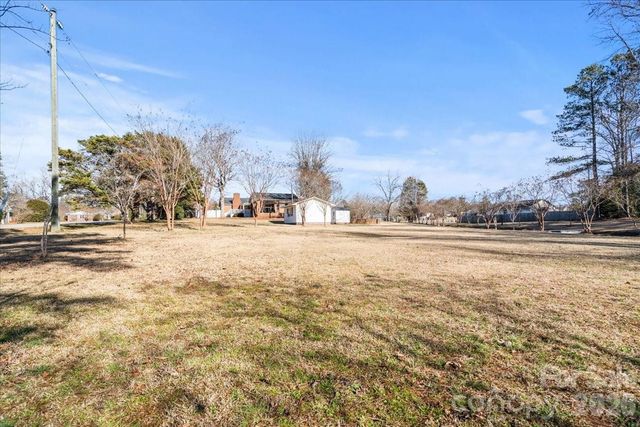 313 W Pigg Street, Pageland, SC 29728