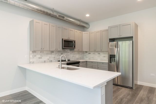 8917 Grant Avenue 3B, Brookfield, IL 60513