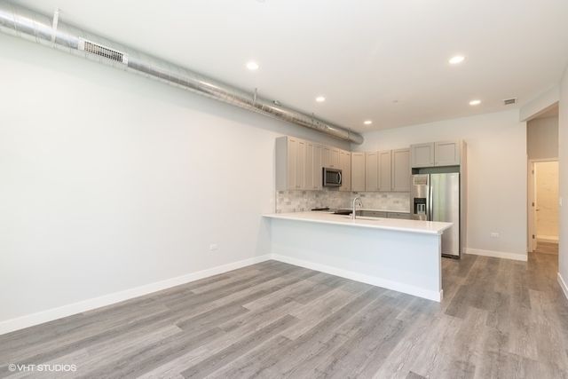 8917 Grant Avenue 3B, Brookfield, IL 60513