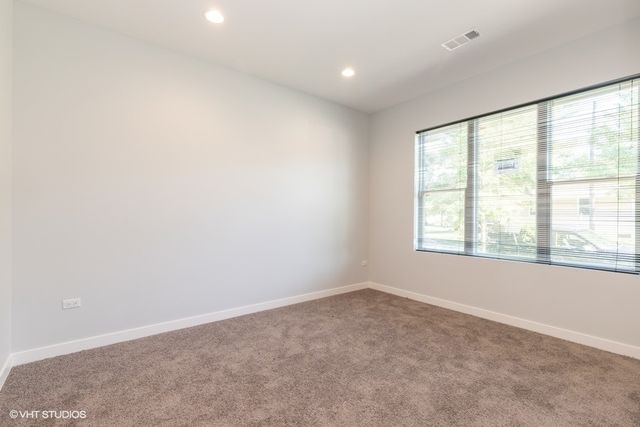 8917 Grant Avenue 3B, Brookfield, IL 60513