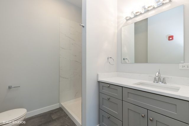 8917 Grant Avenue 3B, Brookfield, IL 60513