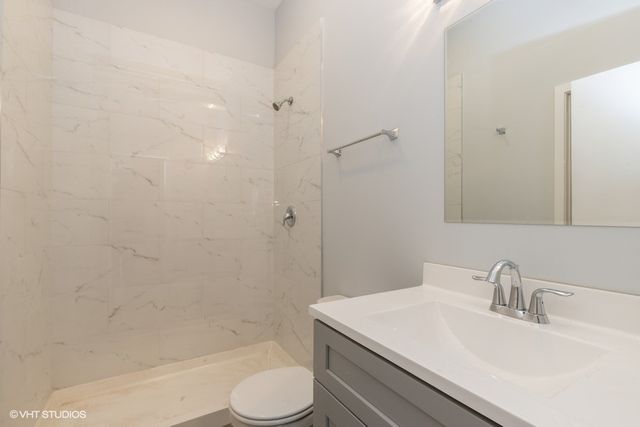 8917 Grant Avenue 3B, Brookfield, IL 60513