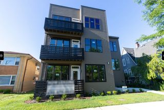 8917 Grant Avenue 3B, Brookfield, IL 60513