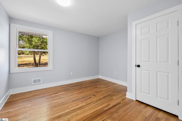 217 Greenbriar Drive, Simpsonville, SC 29680