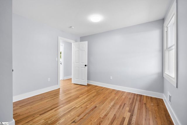 217 Greenbriar Drive, Simpsonville, SC 29680