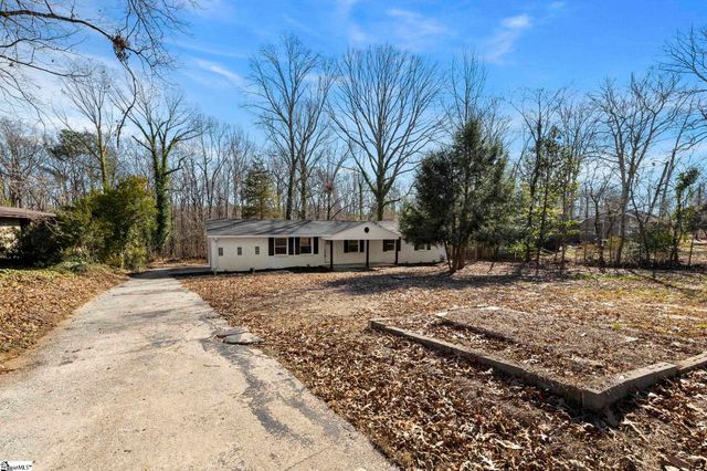 217 Greenbriar Drive, Simpsonville, SC 29680