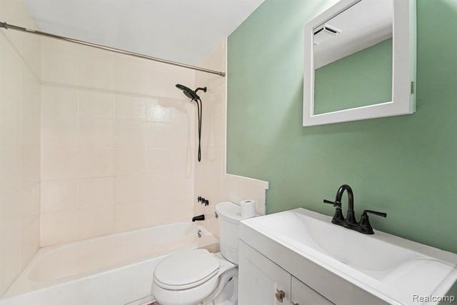 16190 Karin Street, Taylor, MI 48180