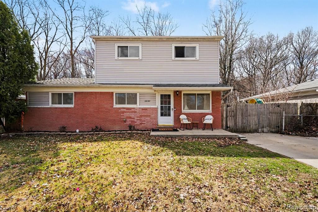 16190 Karin Street, Taylor, MI 48180