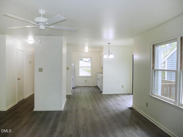 118 S Peak Drive, Carrboro, NC 27510