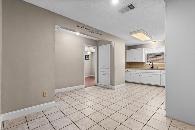 207 Washington Avenue, Saginaw, TX 76179