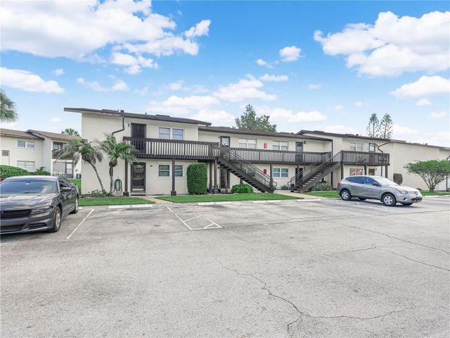 900 AVENUE Z SE D6, Winter Haven, FL 33880