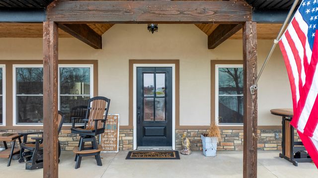 24866 S 638 Road, Grove, OK 74344