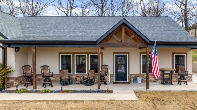 24866 S 638 Road, Grove, OK 74344