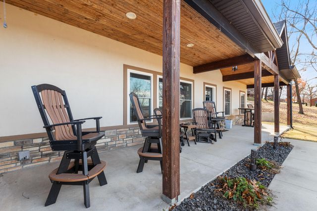 24866 S 638 Road, Grove, OK 74344