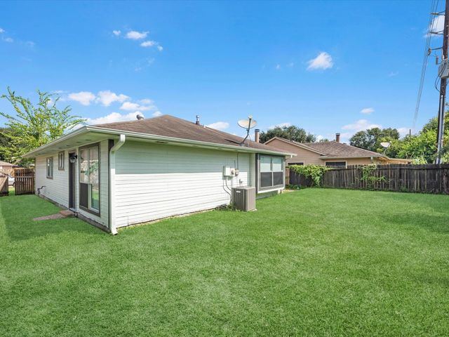 17319 Gaucho Drive, Houston, TX 77083