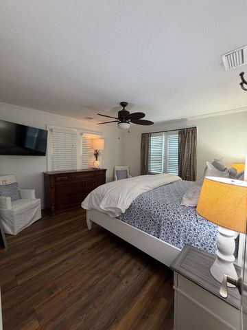521 Hampton Road, West Palm Beach, FL 33405