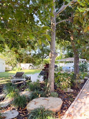 521 Hampton Road, West Palm Beach, FL 33405