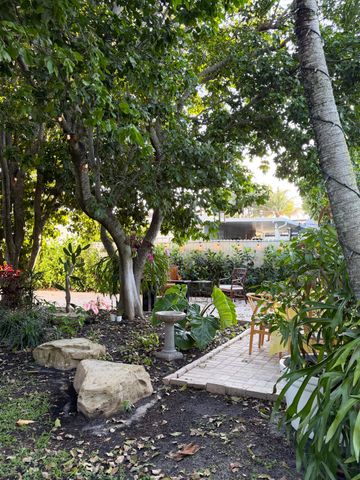 521 Hampton Road, West Palm Beach, FL 33405