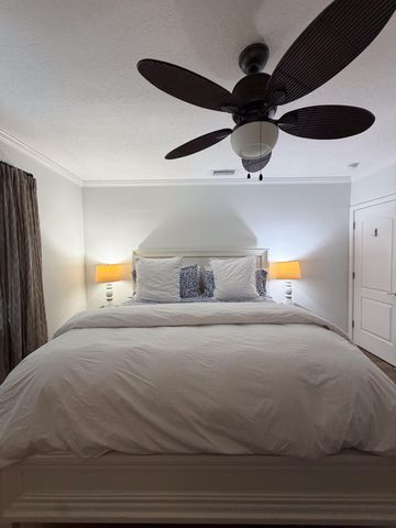 521 Hampton Road, West Palm Beach, FL 33405