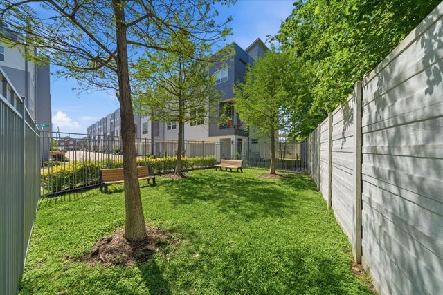 2702 Eado Grove Lane, Houston, TX 77003