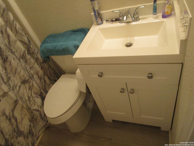 8842 Meadow Trace, San Antonio, TX 78250