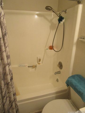 8842 Meadow Trace, San Antonio, TX 78250